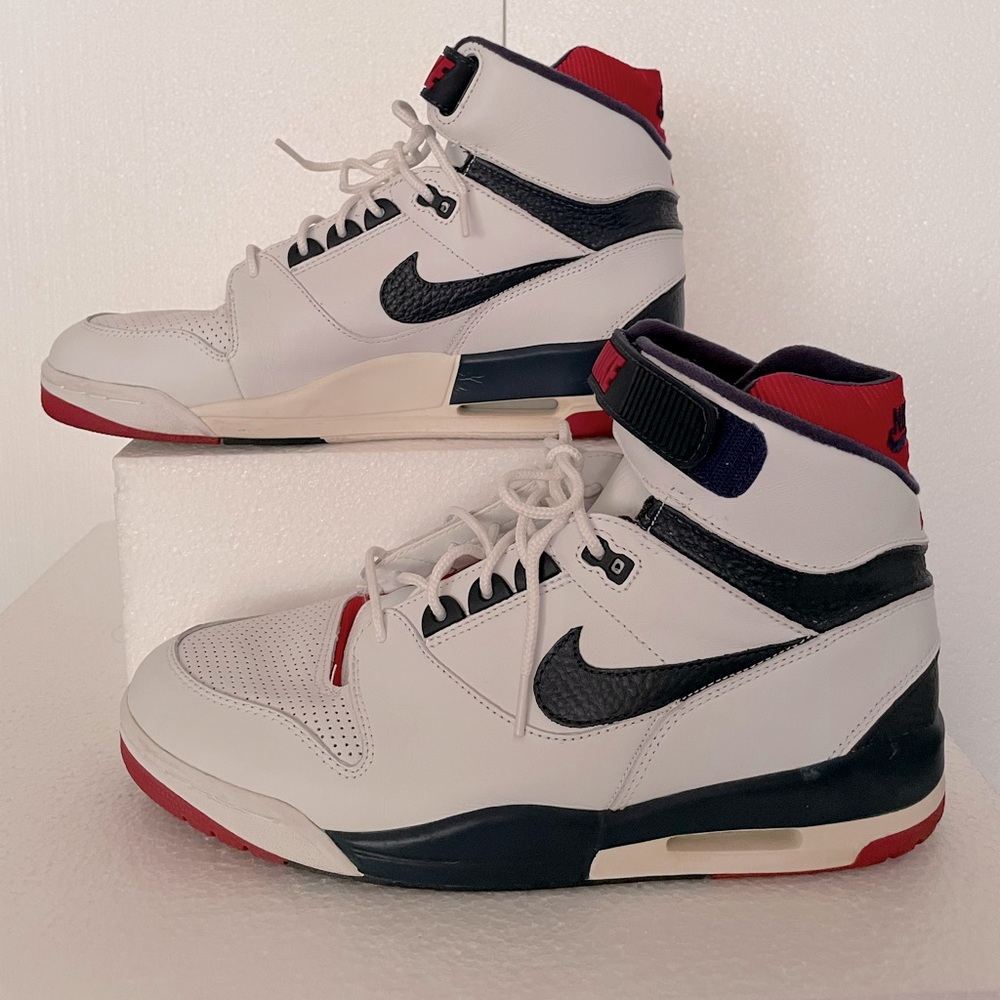 Nike Air Revolution Size 13 White